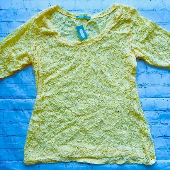 NWT Womens XL Maurice’s SS Yellow Lace Blouse - Picture 1 of 6